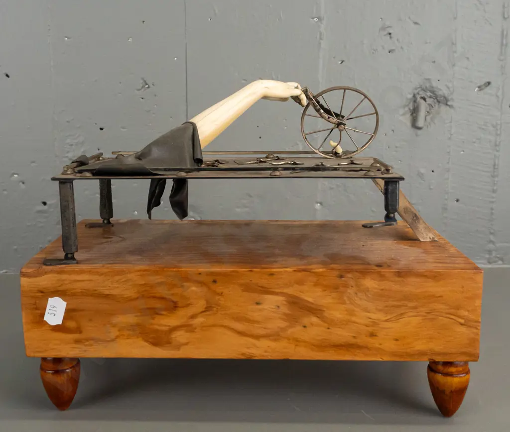 Daniel B Calsby - sclupture "I don't blame her, I wouldn't either!!" H210 W280 D140 Image 1++