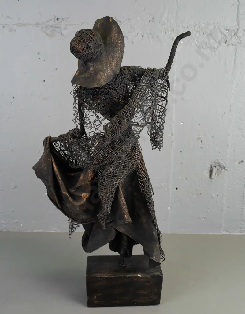 Anneke Kriggsman - textile sculpture - standing woman H560 W300 D130 Image 1++