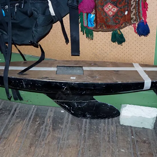 restorer's pond yacht hull with heavy keel L-1280