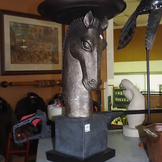 unusual composite horse head jardiniere stand H-580