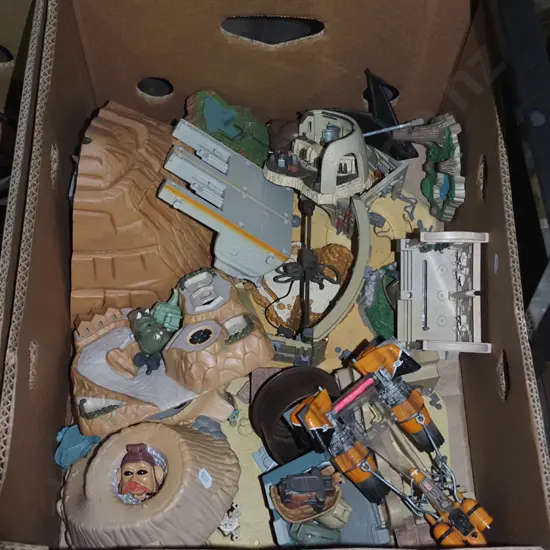 box; Star Wars toys
