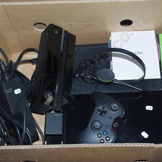 box; X-box 1 game with headphones, camera etc