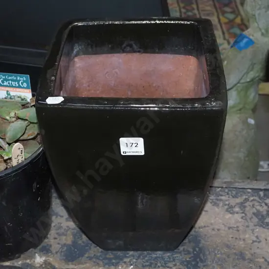 small garden planter H-280