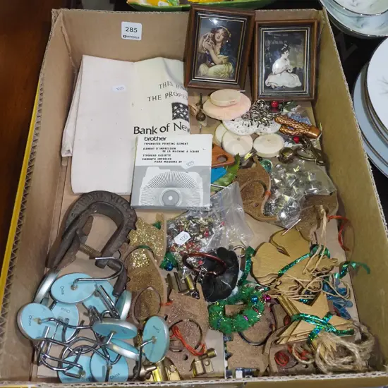 box; money bags, Xmas decorations, small prints, lamp etc