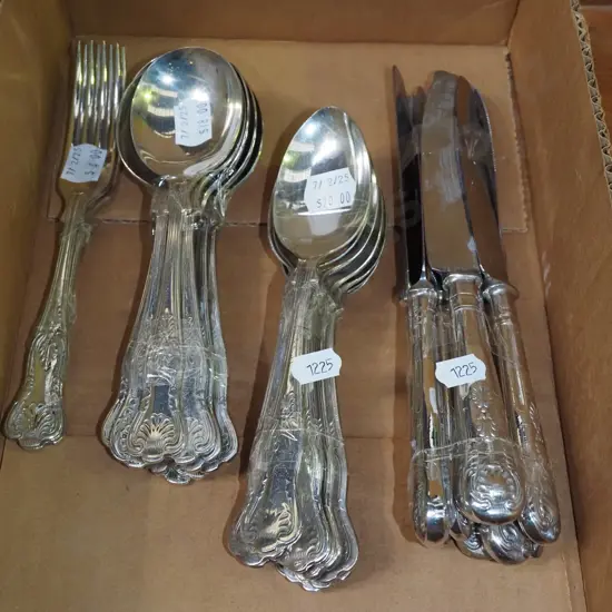 box of cutlery