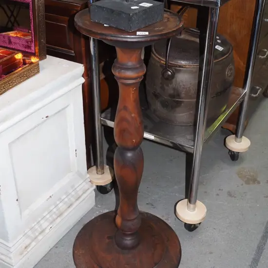 turned wooden jardiniere stand H-780