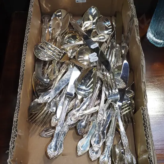 box of cutlery
