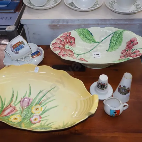 Carlton footed bowls x2, souvenir items