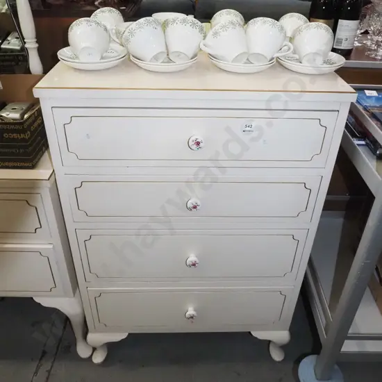 white painted 4 drawer chest H-930 W-610 D-390