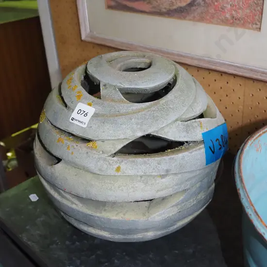 studio pottery garden ornament H-250