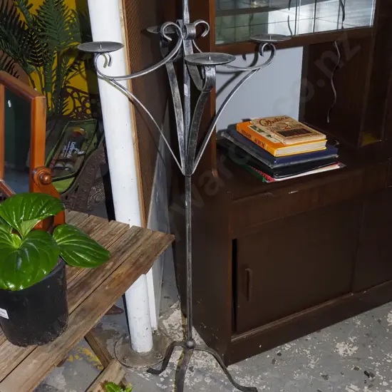 wrought metal 5 candle candelabra H-1230