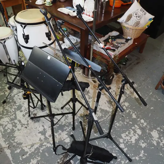 3x microphone stands and carry bag for all 3 stands - red dots