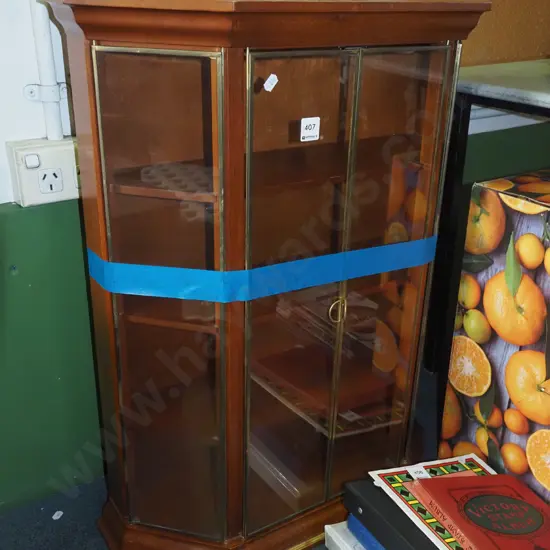 wall mounted 2 door display cupboard H-730 W-500 D-205