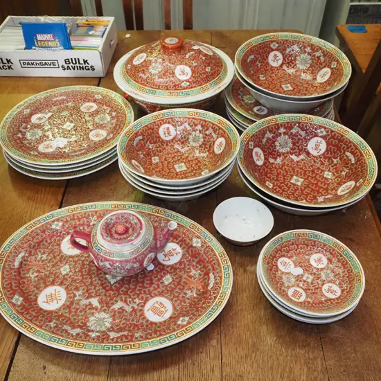 large assortment of Chinese plates, bowl, tea pot etc