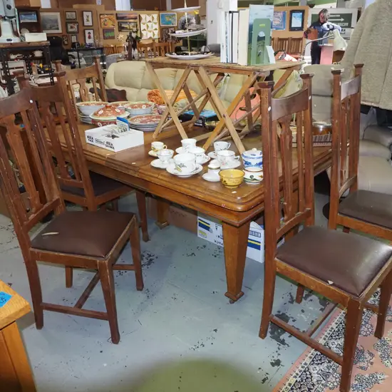 restorer's oak extending dining table with 5 chairs - difficult to remove and  insert leaves H-760 W-1720 D-1100