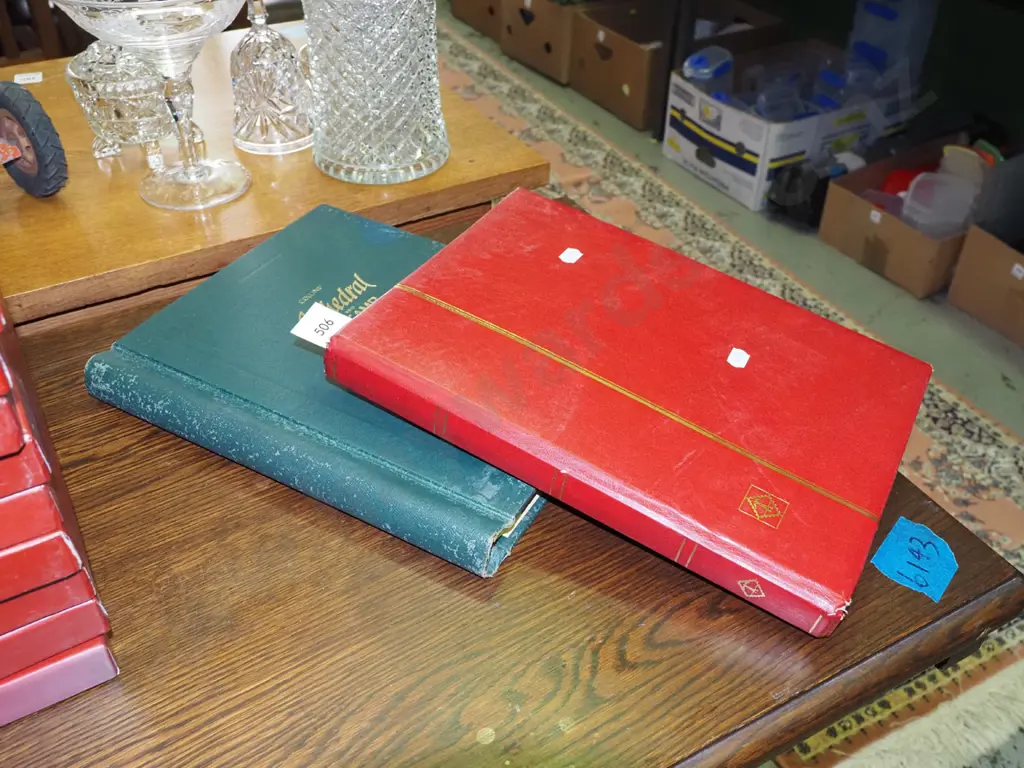 2x stamp albums Image 1++