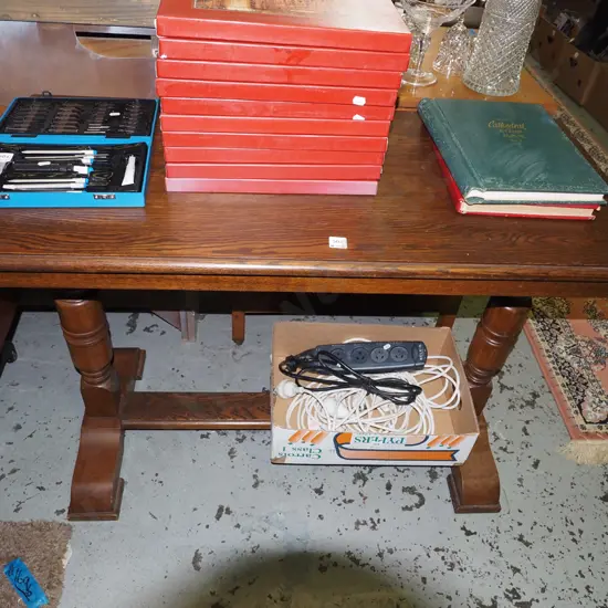 solid oak refectory based table H-780 W-1060 D-500