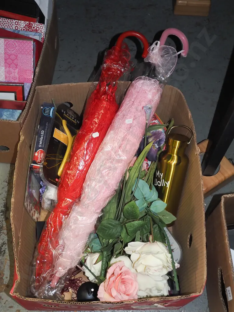 box; parasols, faux flowers, clutch purse, figurines etc Image 1++