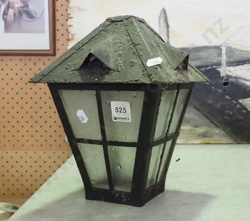 metal and glass outdoor light fitting Image 1++