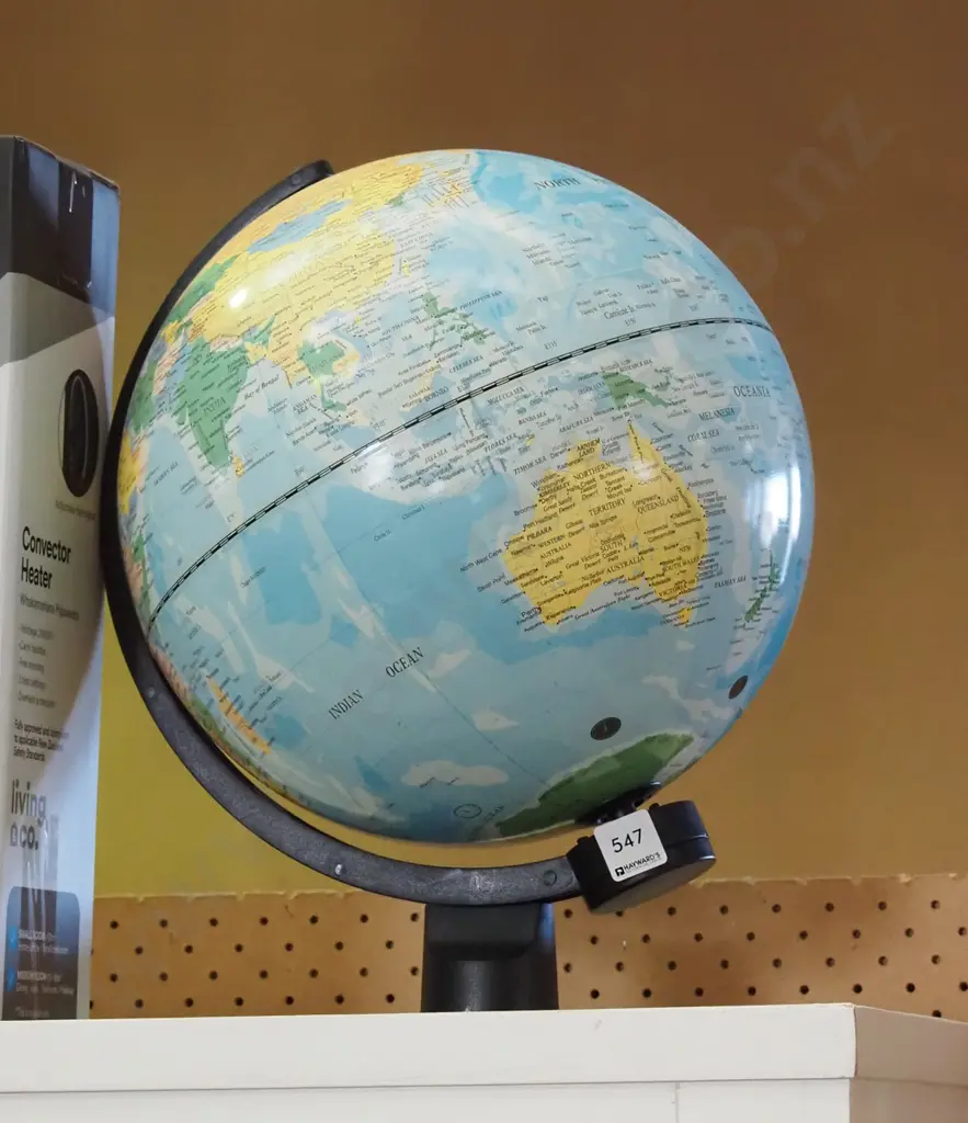 world globe Image 1++