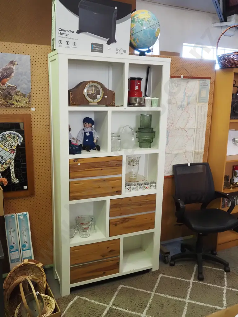 white painted and exposed wood bookcase/display unit H-2000 W-950 D-350 Image 1++