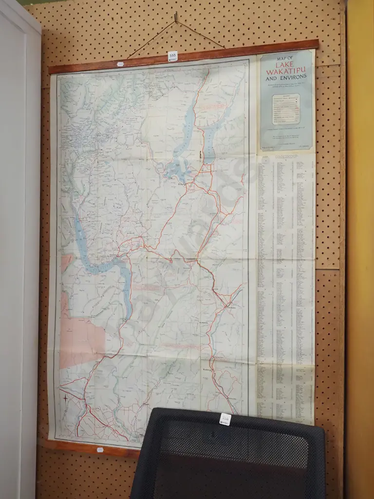 wall map - Lake Wakatipu and Environs Image 1++