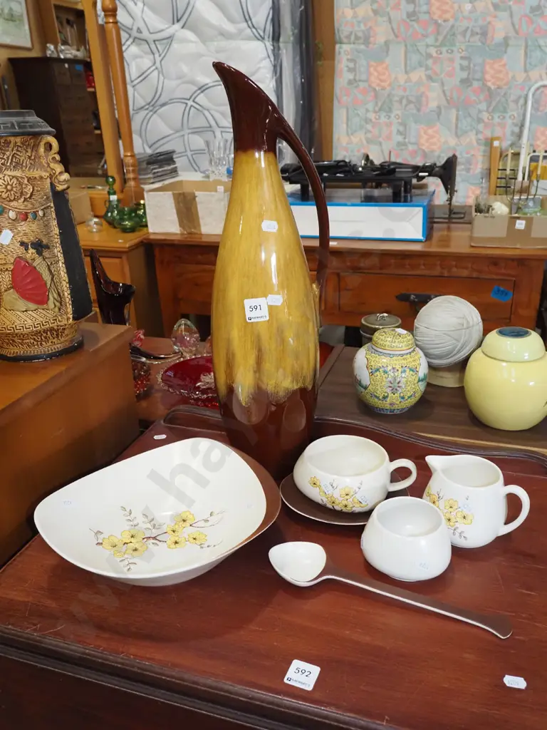 Blue Mountain ewer vase, matching Carlton bowl, creamer, sugar (cracks), cup Vase H-500 Image 1++