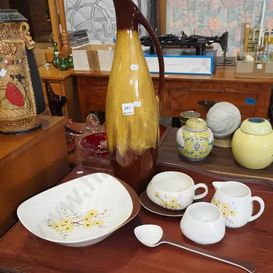 Blue Mountain ewer vase, matching Carlton bowl, creamer, sugar (cracks), cup Vase H-500