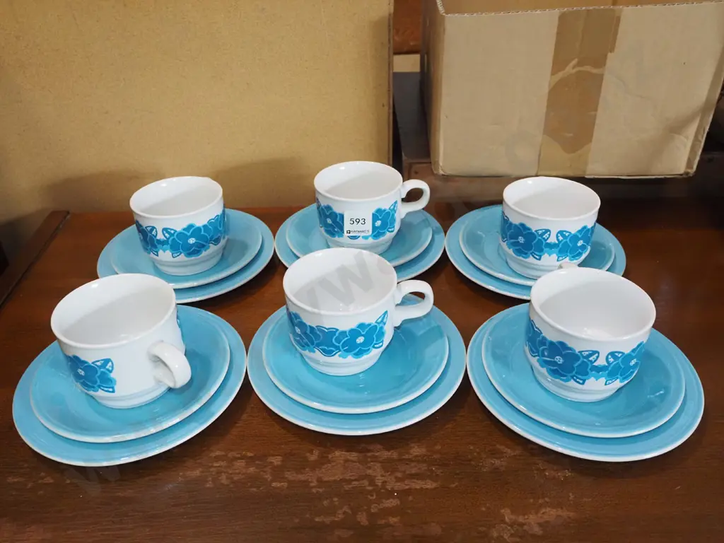 6x Staffordshire retro pottery cups and saucers Image 1++