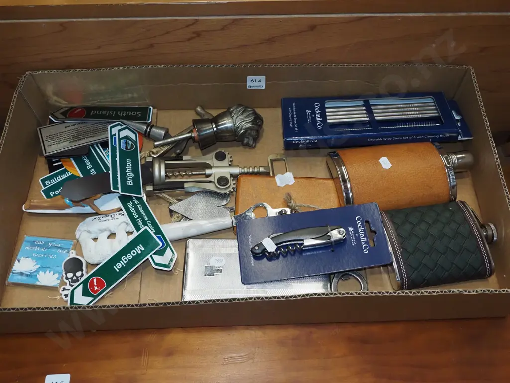 box; bottle openers, hip flask, cocktail stirrers etc Image 1++