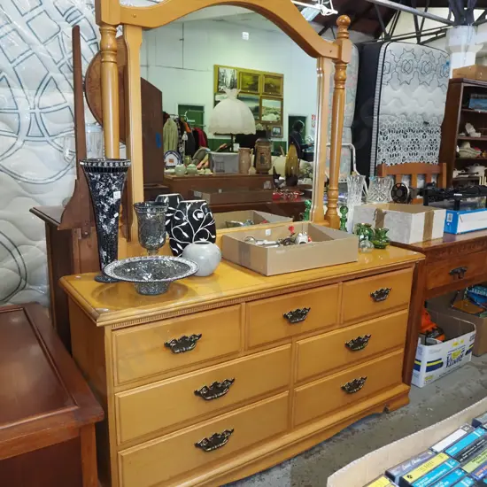 solid rimu 7 drawer mirror back dresser H-1800 W-1470 D-430