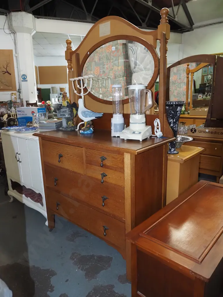 solid oak 5 drawer mirror back dresser H-1650 W-1065 D-470 Image 1++