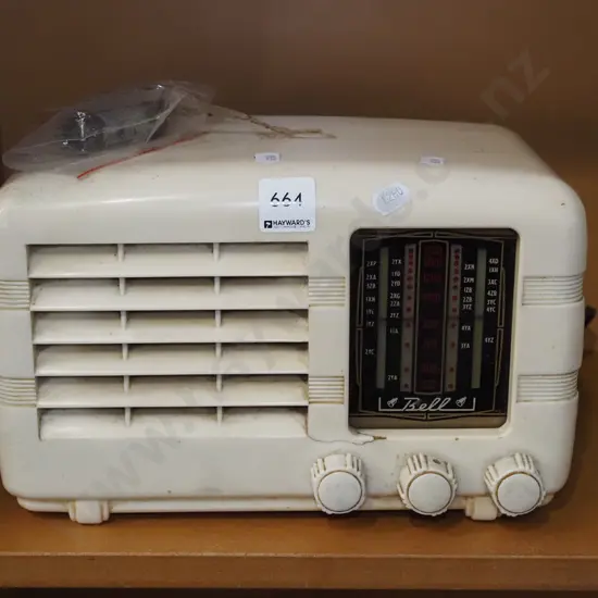 Bell valve mantle radio - cracks case - extra valves