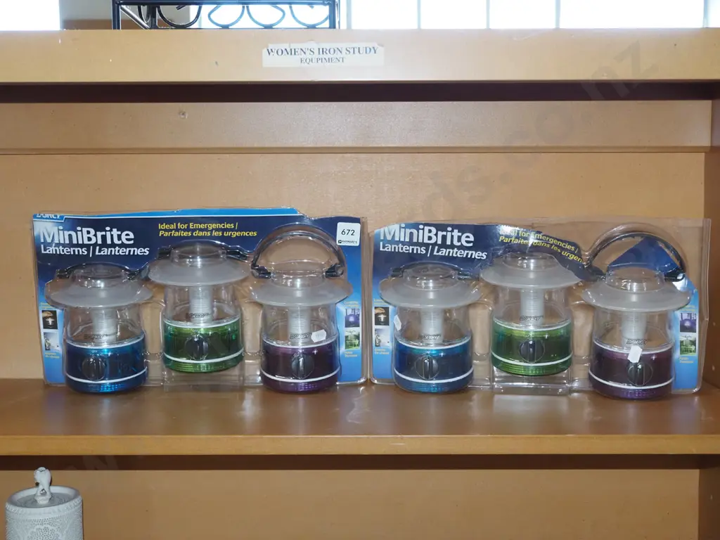 2x sets of Mini Brite lanterns Image 1++