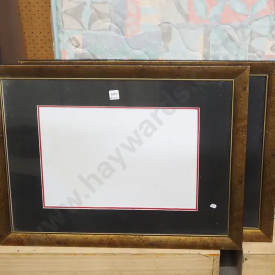 2x picture frames