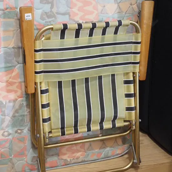 retro wood and alloy canvas camping chair