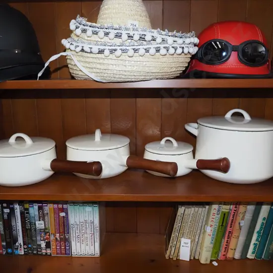 Nood long handled enamel pots, stock pot