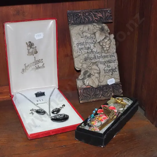 necklace and pendant set, wall hanging tile motto, costume jewellery