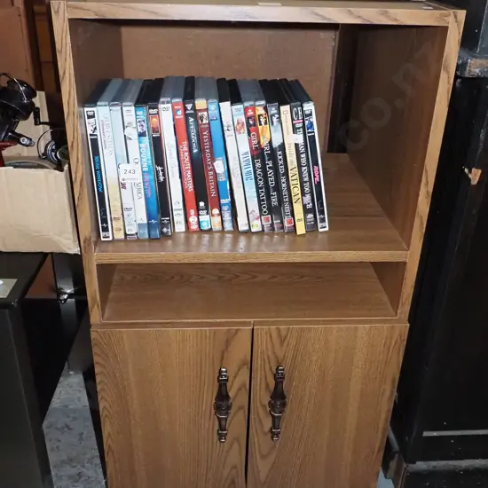 mdf faux wood veneer 2 door stereo cabinet