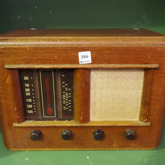 Courtney wood cased valve radio - As Is No Returns