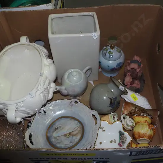box; soup tureen, slab vase, lustre plate etc