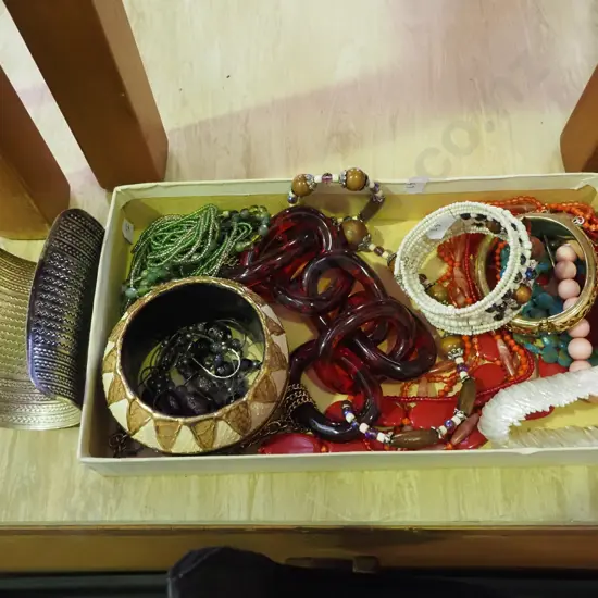tray of costume jewellery; necklace, watches etc