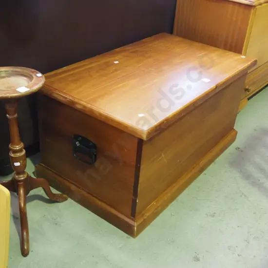 pine blanket box H-430 W-850 D-480