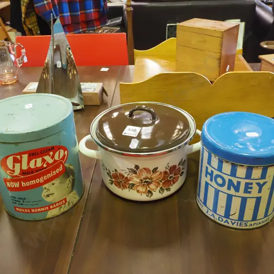 retro enamel casserole, 2x vintage tins