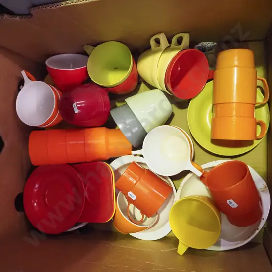 box; retro plastic cups, saucers, bowls