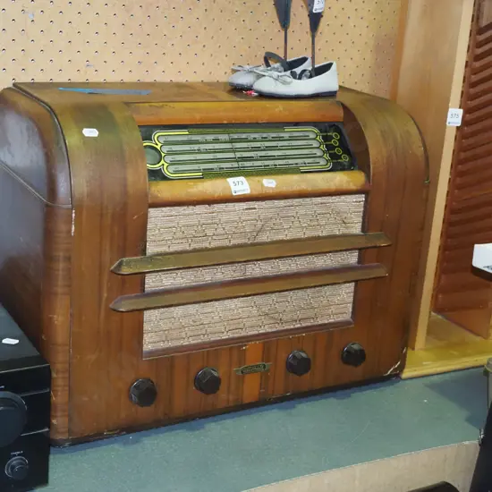 Ultimate wood cased valve radio -  As Is No Returns