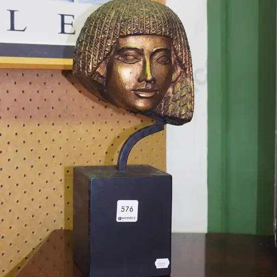 composite female head on stand H-330