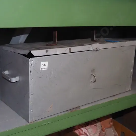 metal tool box
