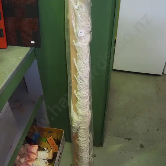 as new string hammock