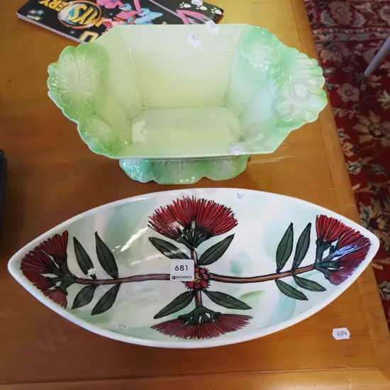 NZ studio pottery Port Chalmers pohutukawa dish, Carlton ware footed leaf dish